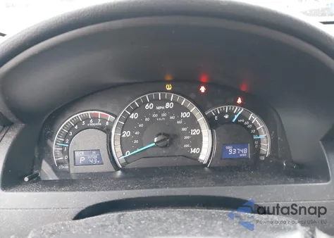 2014 Toyota Camry Se z USA, uszkodzony, nr VIN 4T1BF1FK4EU320505